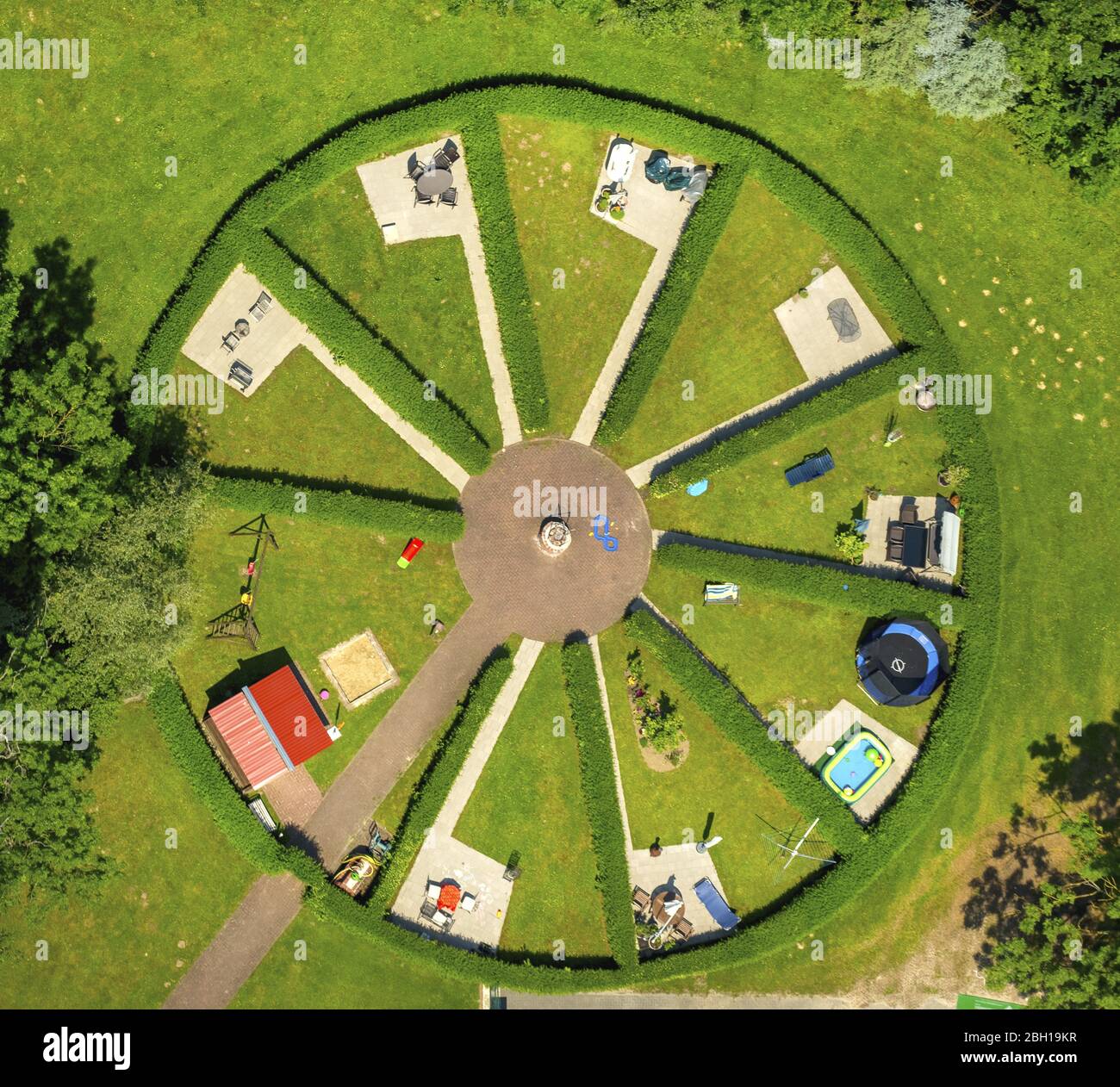 , Parco sulla base di Halcon Treuhand GmbH a Soest, 07.06.2016, vista aerea, Germania, Renania settentrionale-Vestfalia, Soest Foto Stock