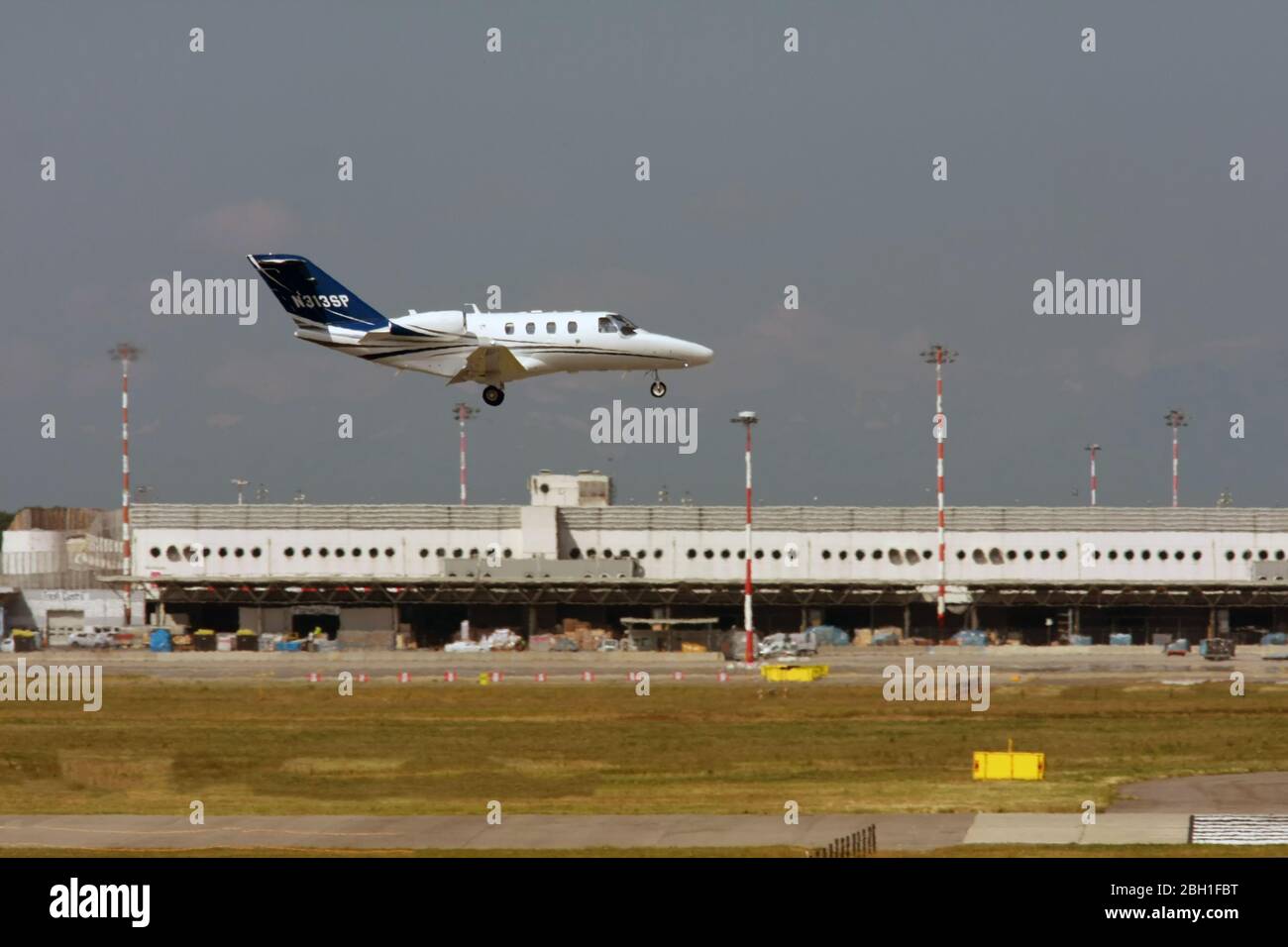 N313SP Proprietario privato Cessna Citation 525 a Malpensa (MXP / LIMC), Milano, Italia Foto Stock