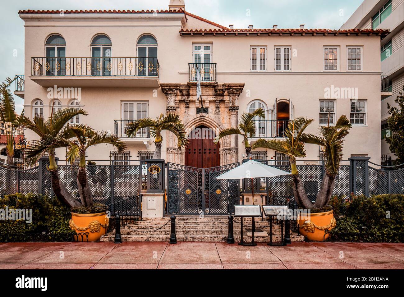 Casa Casuarina, Versace Mansion a South Beach, Miami Beach, Florida USA  Foto stock - Alamy