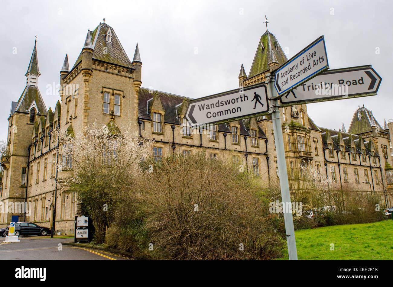 LONDRA - il Royal Victoria Patriotic Building a Wandsworth, Londra sud-occidentale. Un edificio gotico di grado 2, originariamente un orfanotrofio Foto Stock