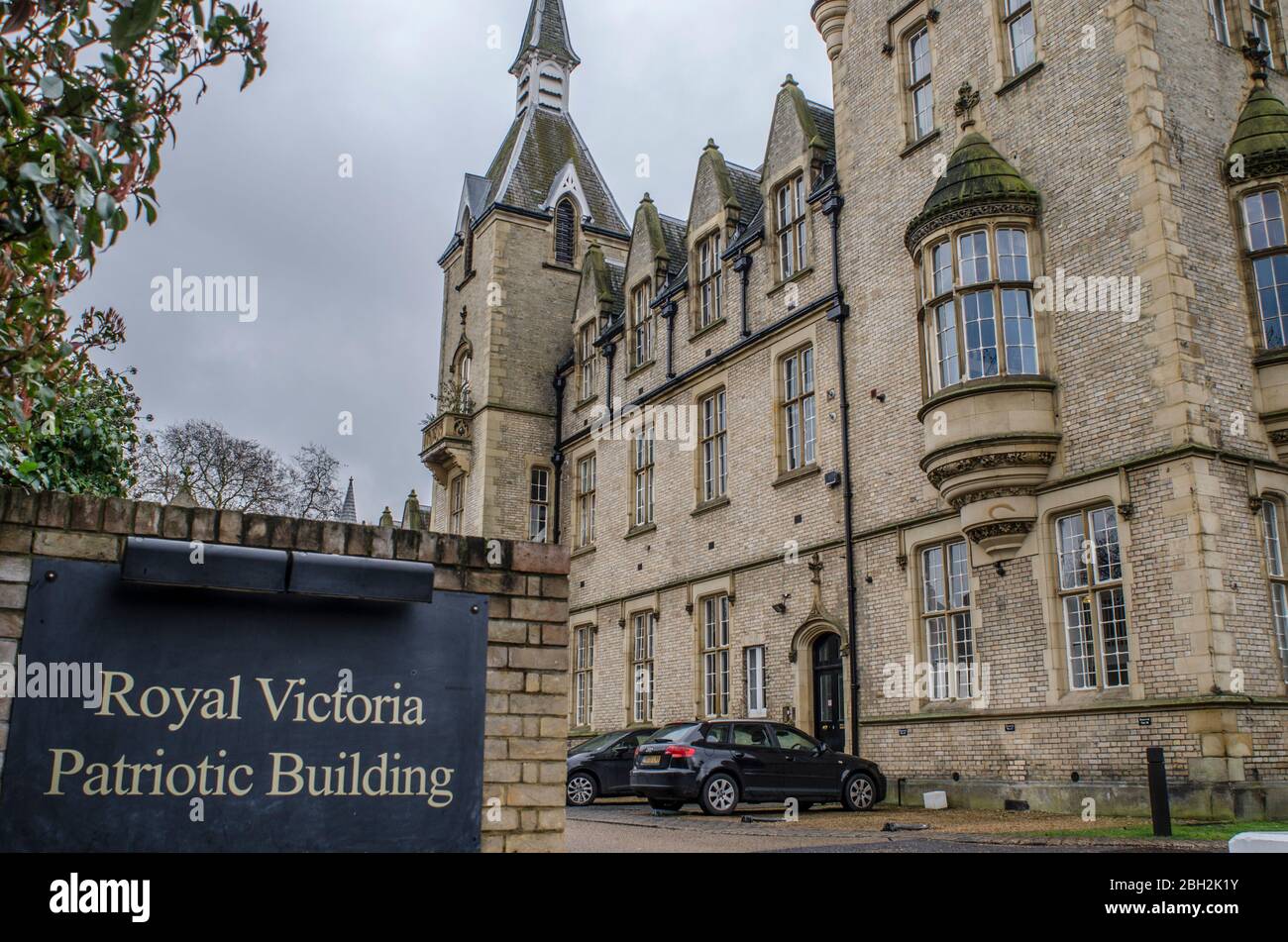 LONDRA - il Royal Victoria Patriotic Building a Wandsworth, Londra sud-occidentale. Un edificio gotico di grado 2, originariamente un orfanotrofio Foto Stock