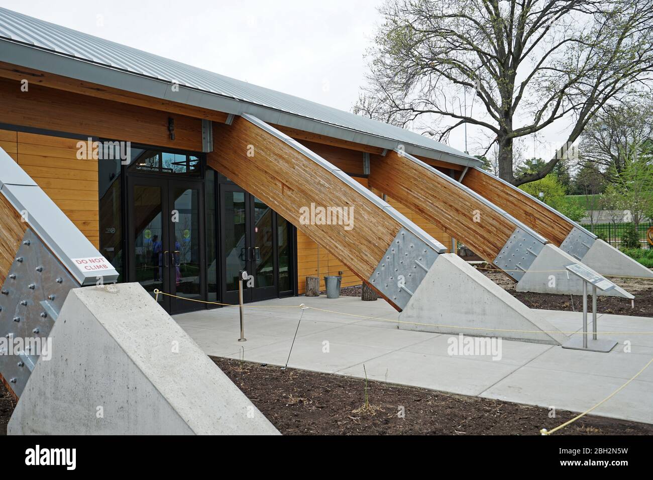 L'architettura esterna dell'edificio 'Saint Louis Science Center' combina sperimentazione, creatività e attività di gioco per scoprire la tecnologia Foto Stock