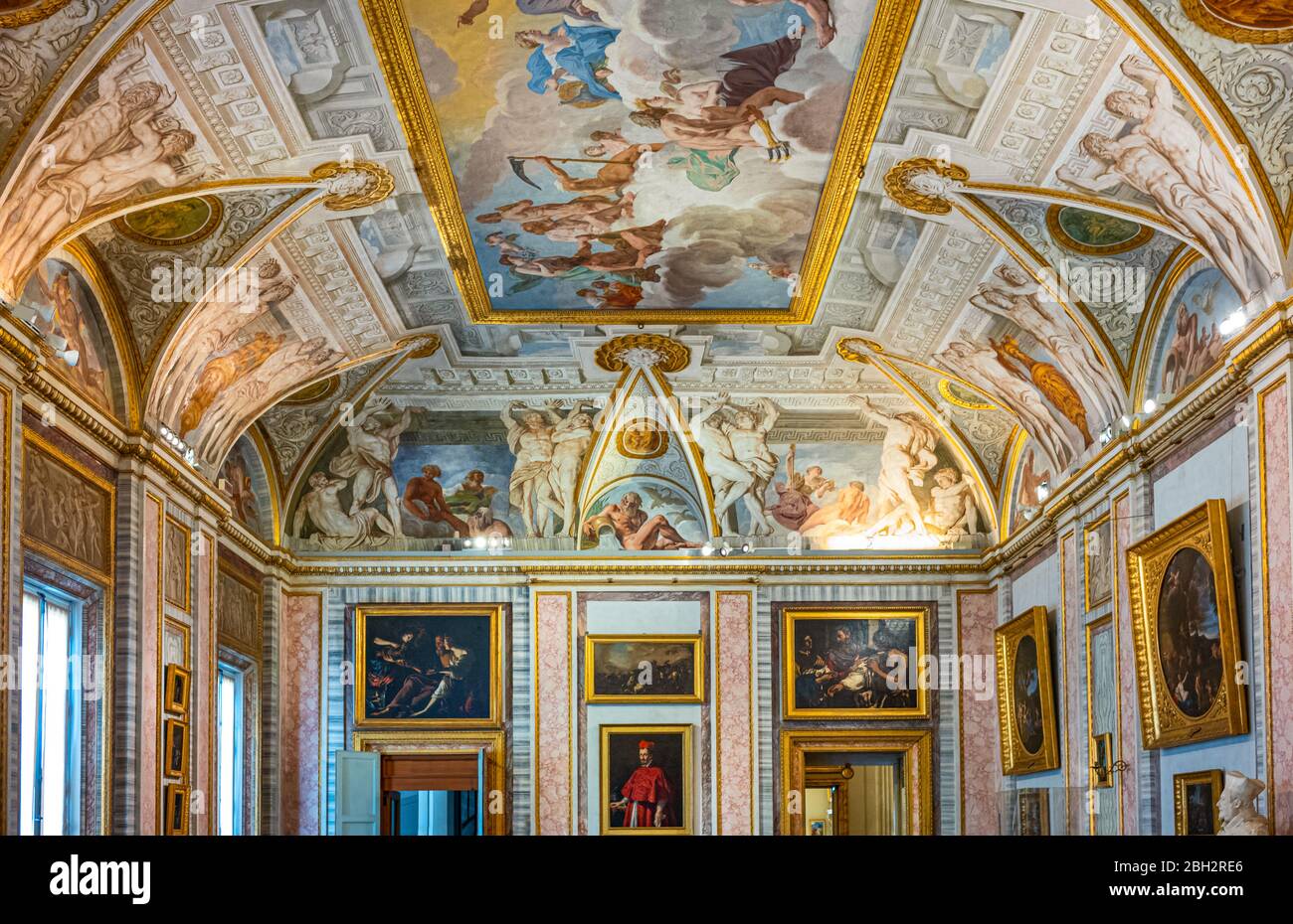 Roma, Italia - 19 luglio 2018: Villa Borghese, galleria d'arte Borghese, le sale con dipinti italiani del XVI e XVII secolo Foto Stock