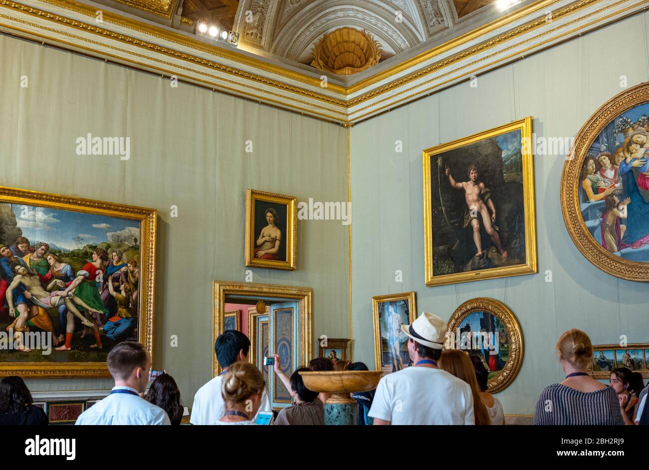 Roma, Italia - 19 luglio 2018: Villa Borghese, galleria d'arte Borghese, le sale con dipinti italiani del XVI e XVII secolo Foto Stock