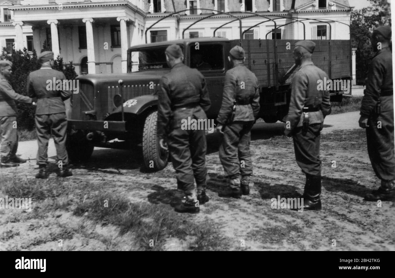 1943 - soldati tedeschi delle SS a Izegem - Iseghem, Fiandre Occidentali Belgio Foto Stock