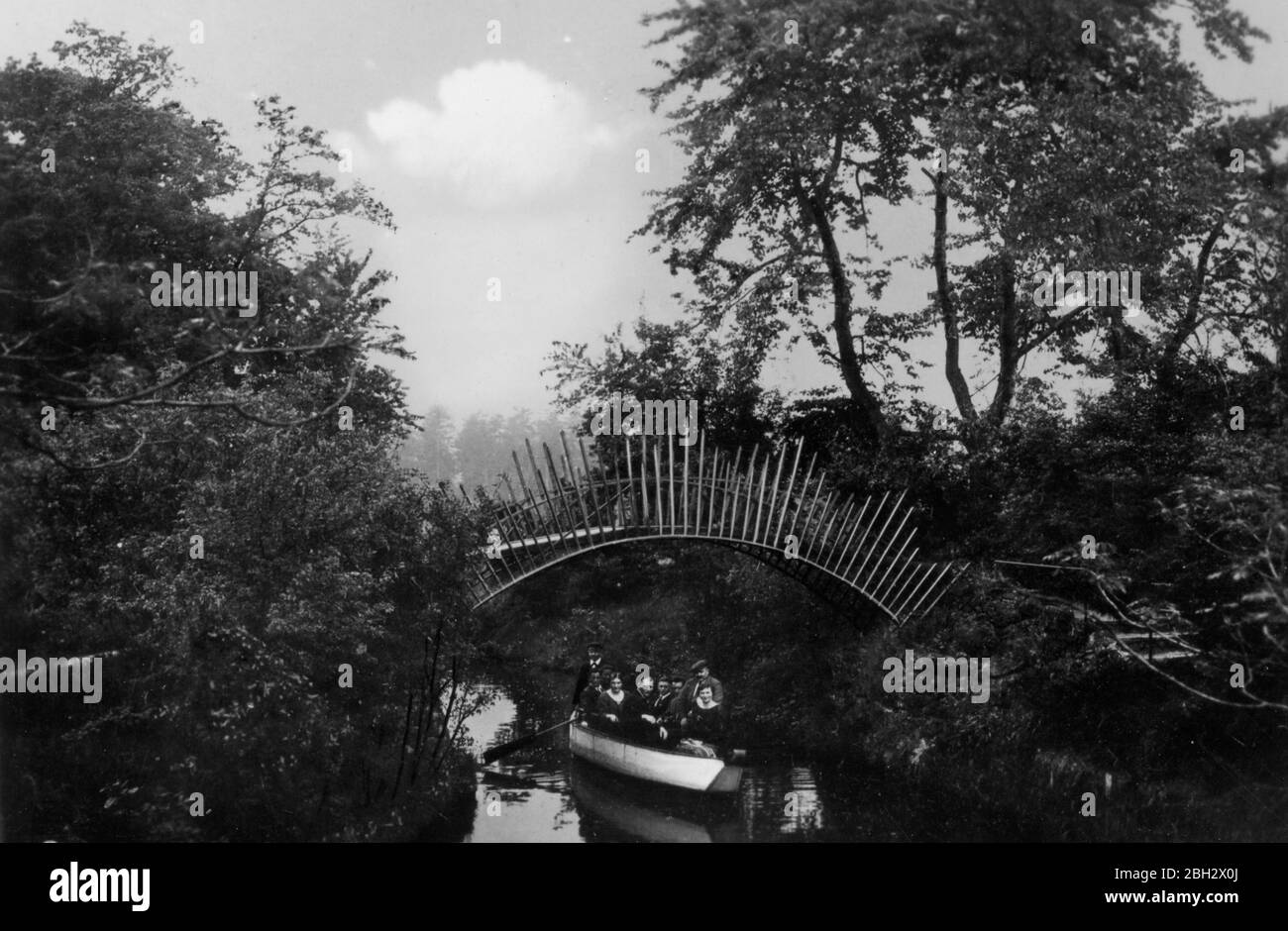 Woerlitzer Park - Sonnenbrucke - Ponte del Sole, Parco Woerlitz, Oranienbaum-Wörlitz, Germania - 1941 Foto Stock