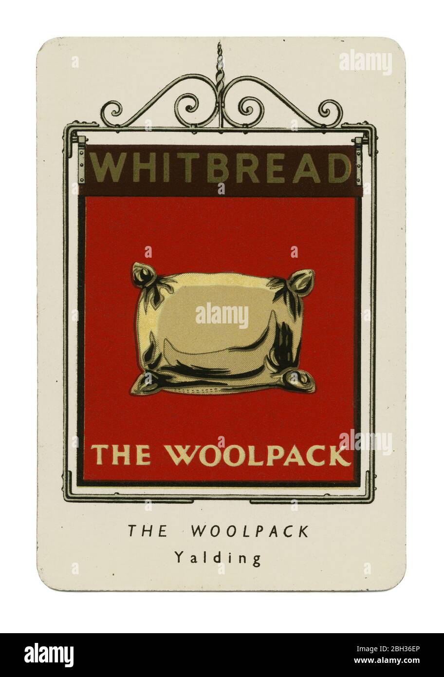 Un'insegna in miniatura del pub in metallo del 1949 per la Whitbread's Brewery. Questo segno (numero 36 nella Serie 1) ha presentato il Woolpack, Benover, Yalding, Kent ed è stato progettato da Kathleen M Claxton. L'illustrazione mostra un woolsack di iuta. Foto Stock