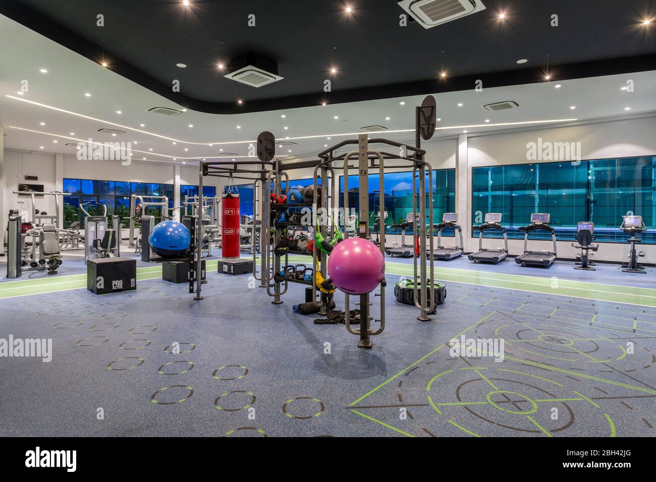 Centro fitness club benessere attrezzature presso l'Oceanic Tennis and Fitness Club a Phuket, Thailandia. Foto Stock
