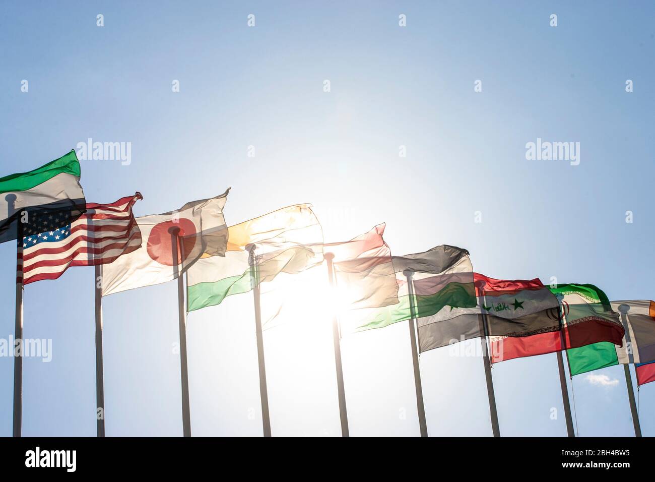 BANDIERE DELLE NAZIONI 2004 Giochi olimpici estivi, Atene, Grecia. 16 agosto 2004 Foto Stock