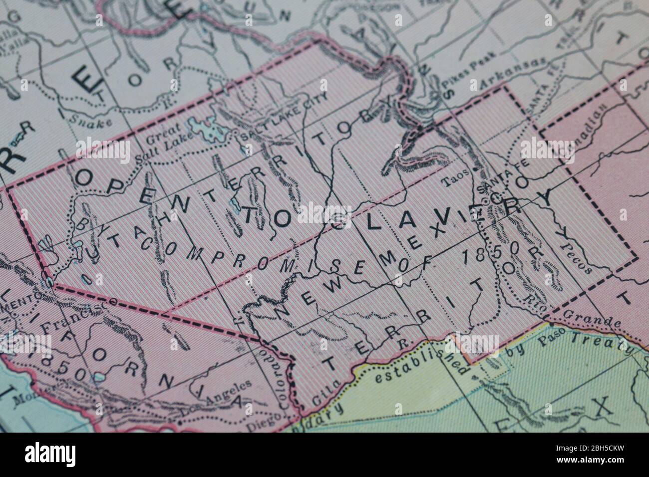 Primo piano di una vecchia mappa degli Stati Uniti che mostra un'area aperta alla schiavitù. Foto Stock