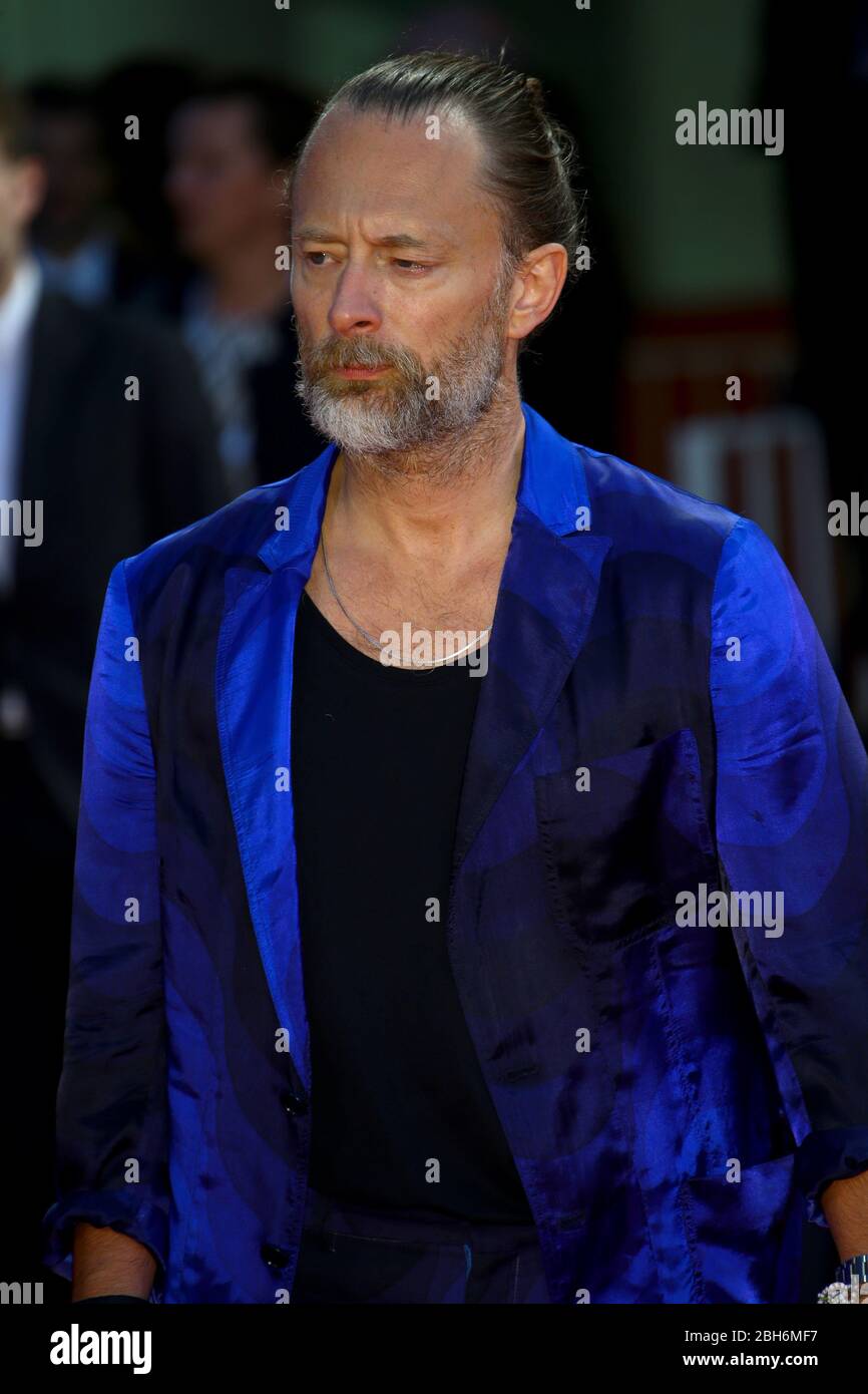 VENEZIA, ITALIA - SETTEMBRE 01: Thom Yorke cammina sul tappeto rosso davanti alla proiezione della 'Suspiria' durante il 75° Festival del Cinema di Venezia Foto Stock