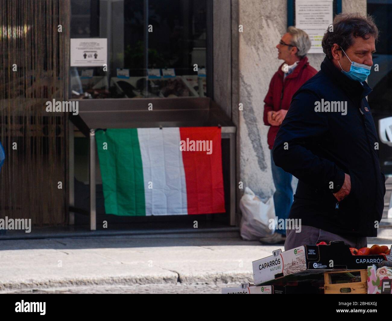Cremona, Lombardia, Italia - 24 Aprile 20 2020 - vita quotidiana della città durante il blocco della città di coronavirus Foto Stock