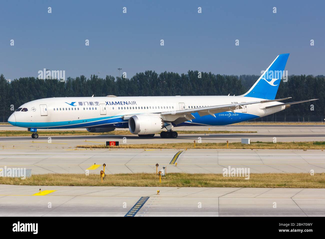 Pechino, Cina – 2 ottobre 2019: Xiamenair Boeing 787-9 Dreamliner aereo all'aeroporto di Pechino capitale (PEK) in Cina. Foto Stock