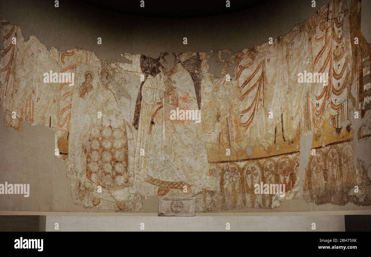 Dipinto murale dell'abside della Cattedrale di Faras, raffigurante la Vergine Maria con il Bambino affiancato dai dodici apostoli, governanti nubiani e un Vescovo. secoli viii-xiii. Faras Gallery. Museo Nazionale. Varsavia. Polonia. Foto Stock