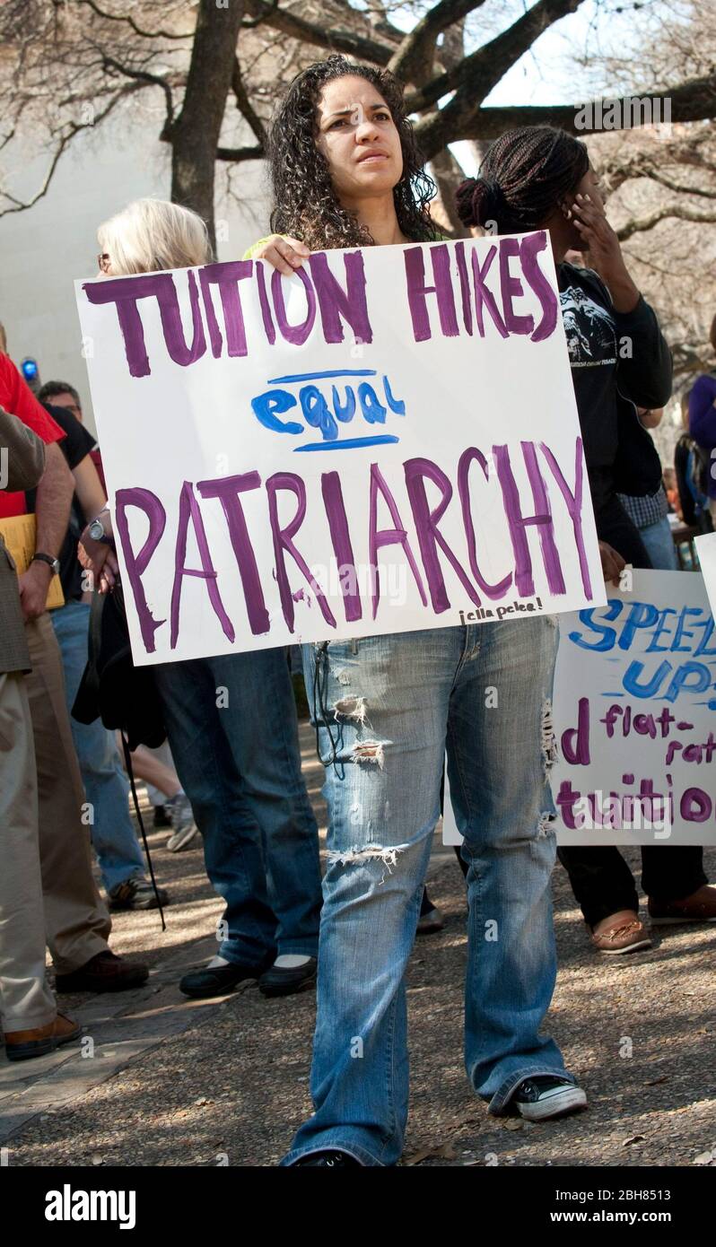 Austin, Texas USA, 4th marzo 2010: Studenti e docenti dell'Università del Texas di Austin partecipano alla Giornata Nazionale d'azione protestando contro i tagli di bilancio proposti per l'istruzione superiore. ©Marjorie Kamys Cotera/Bob Daemmrich Photography Foto Stock