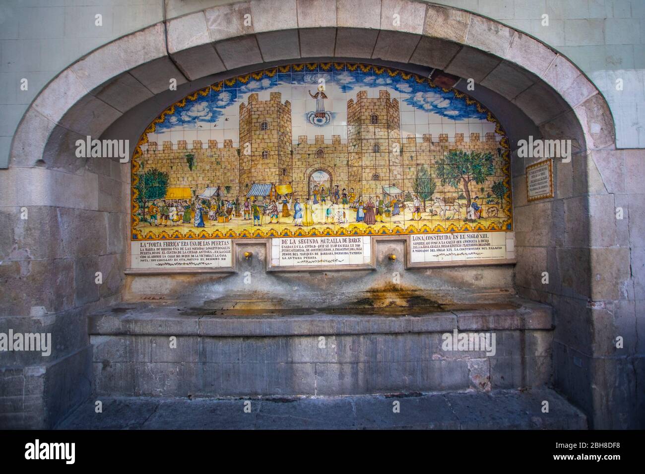 La città di Barcellona, Porta Ferissa off Gate la Ramblas, Porta ferissa Street, fontana Foto Stock