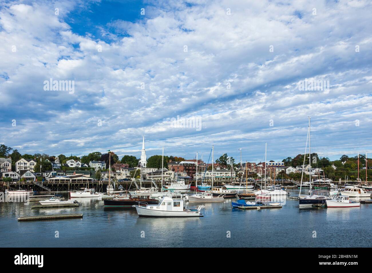 USA, Maine, Camden, Camden Harbour, mattina Foto Stock