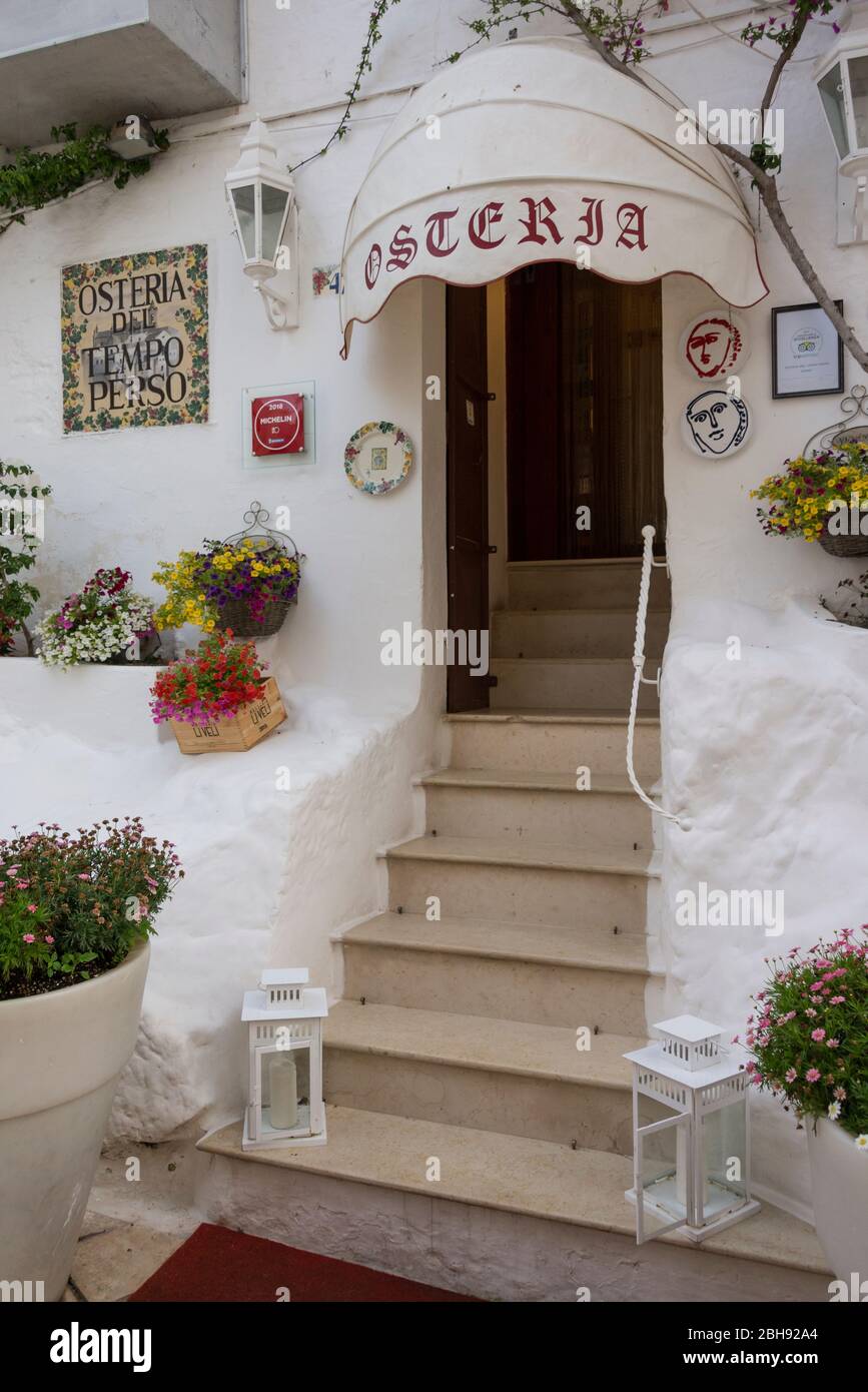 Italia, mezzogiorno, Puglia, Salento, Brindisi Ostuni, Città Vecchia, Osteria del tempo Posso Foto Stock