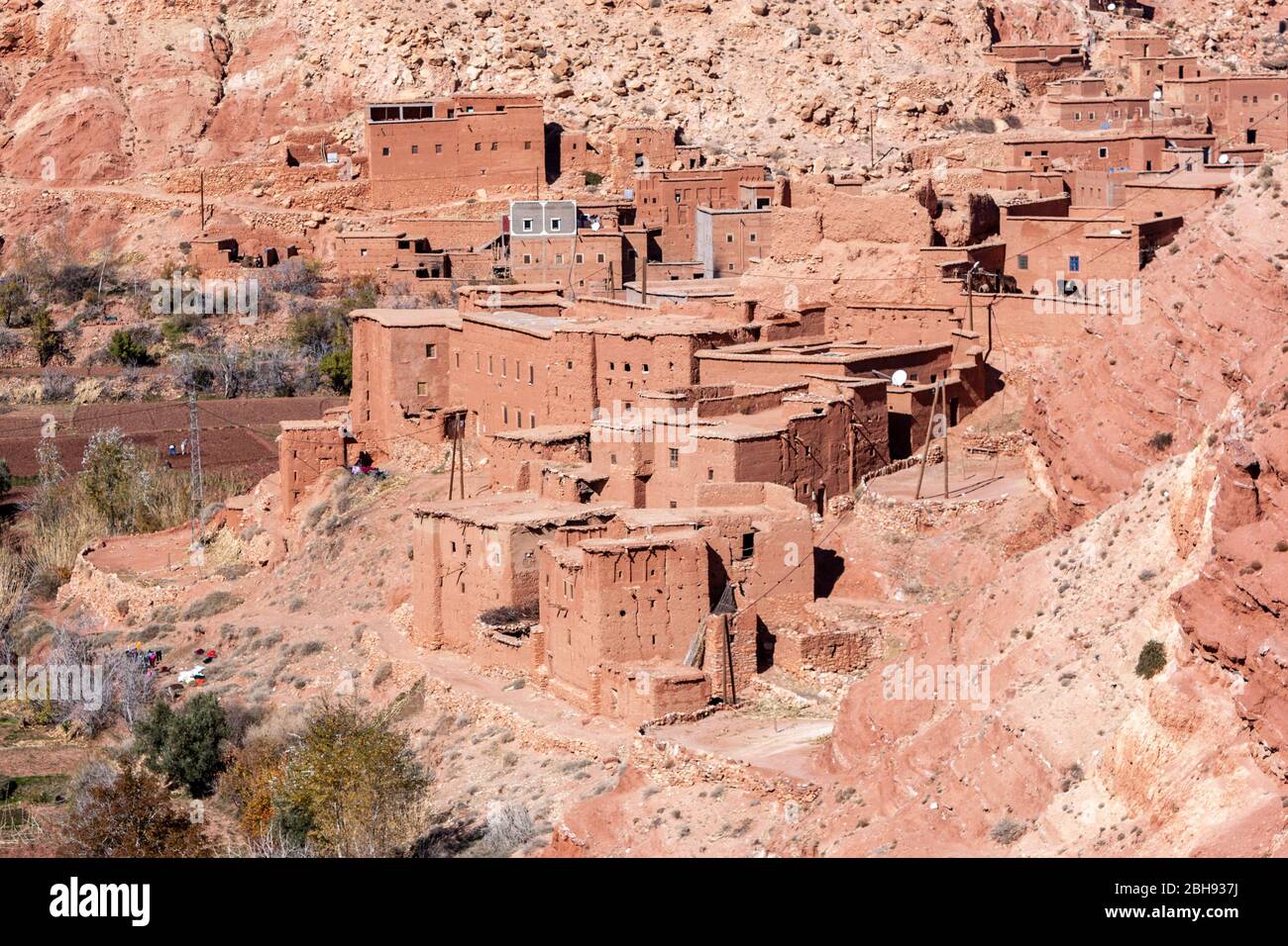 Villaggi berberi lungo la valle di Asif Ounila, montagne dell'Atlante, Marocco Foto Stock