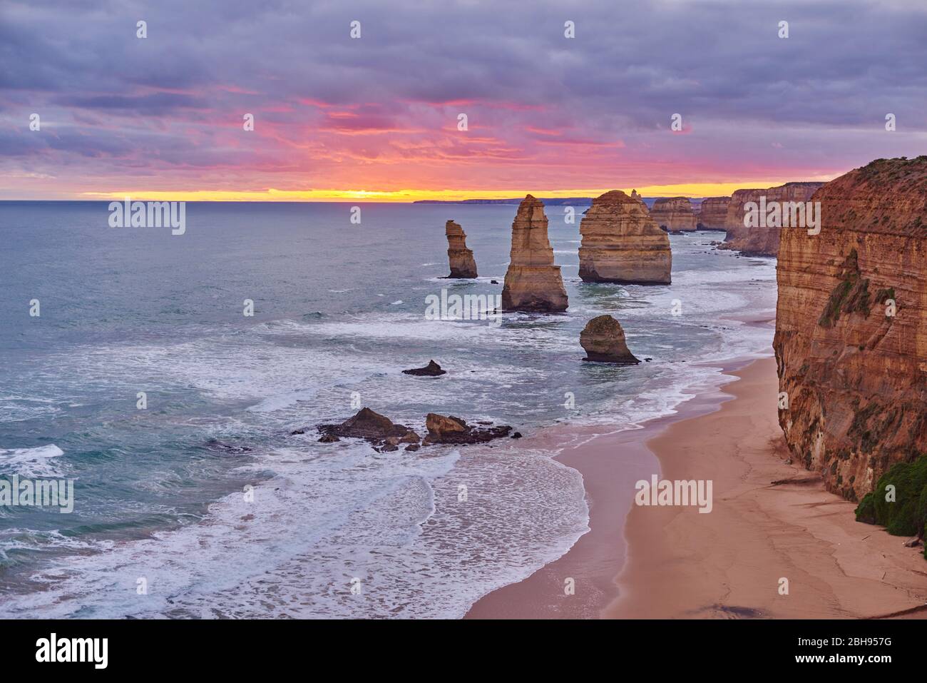 Paesaggio, dodici Apostoli, Port Campbell National Park, Victoria, Australia, Oceania Foto Stock