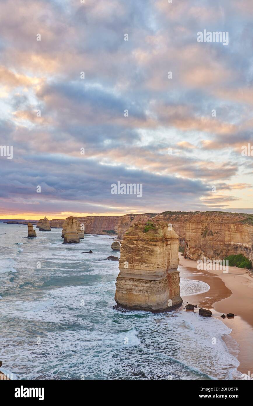 Paesaggio, dodici Apostoli, Port Campbell National Park, Victoria, Australia, Oceania Foto Stock