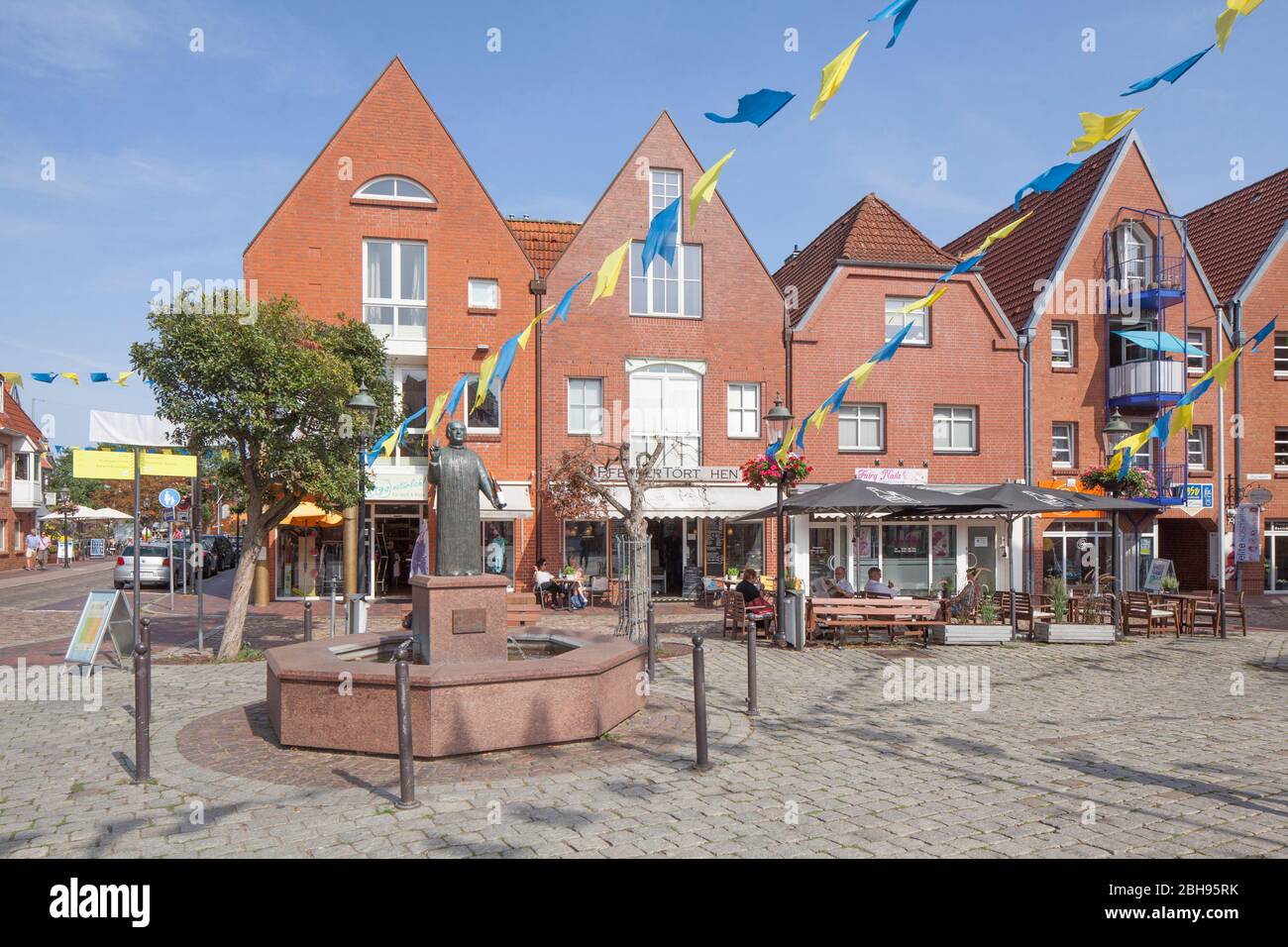 Piazza del mercato con Marktbrunnen, Buxtehude, Altes Land, Niedersachsen, Germania, Europa Foto Stock