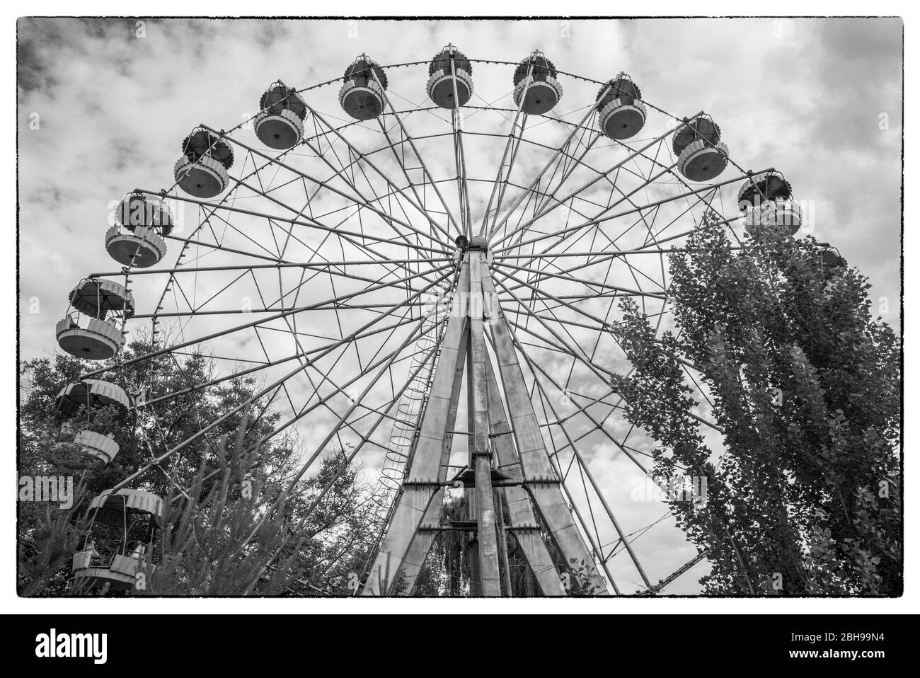 Armenia, Yeghegnadzor, parco divertimenti, ruota panoramica Ferris Foto Stock