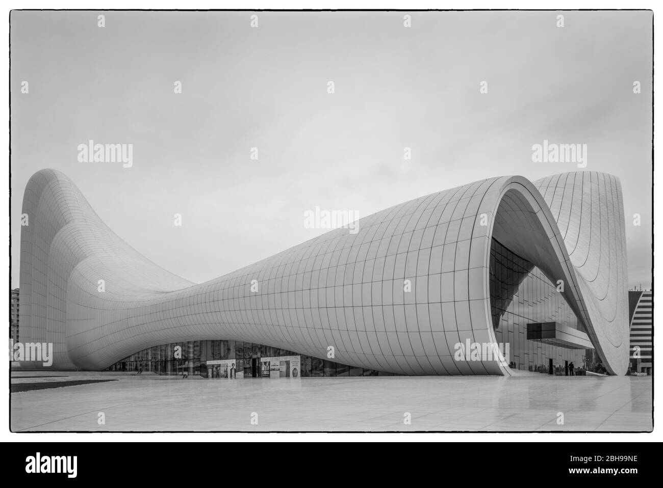 Azerbaigian, Baku, Heydar Aliyev Cultural Center, edificio progettato da Zaha Hadid, esterna Foto Stock