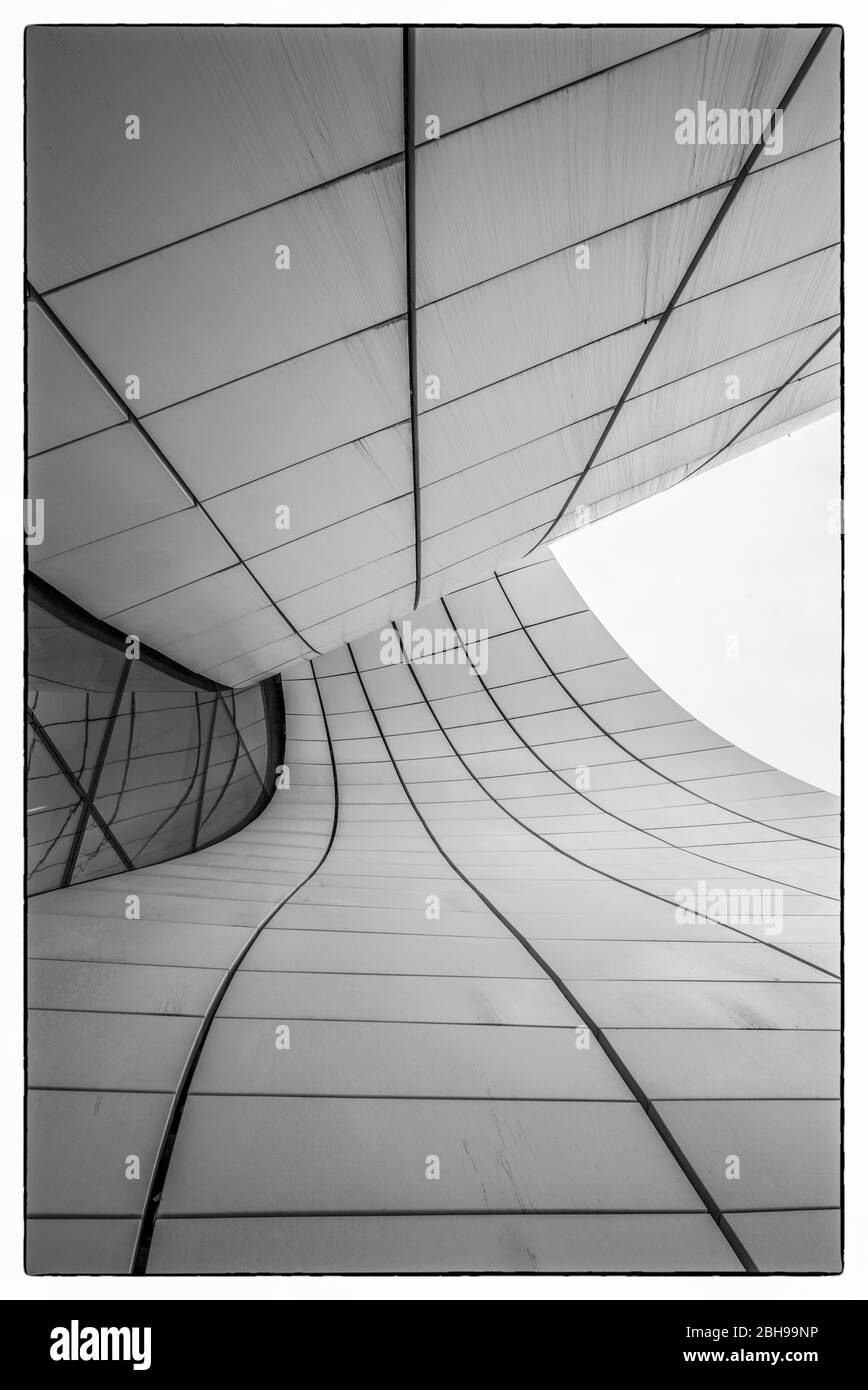 Azerbaigian, Baku, Heydar Aliyev Cultural Center, edificio progettato da Zaha Hadid, esterna Foto Stock