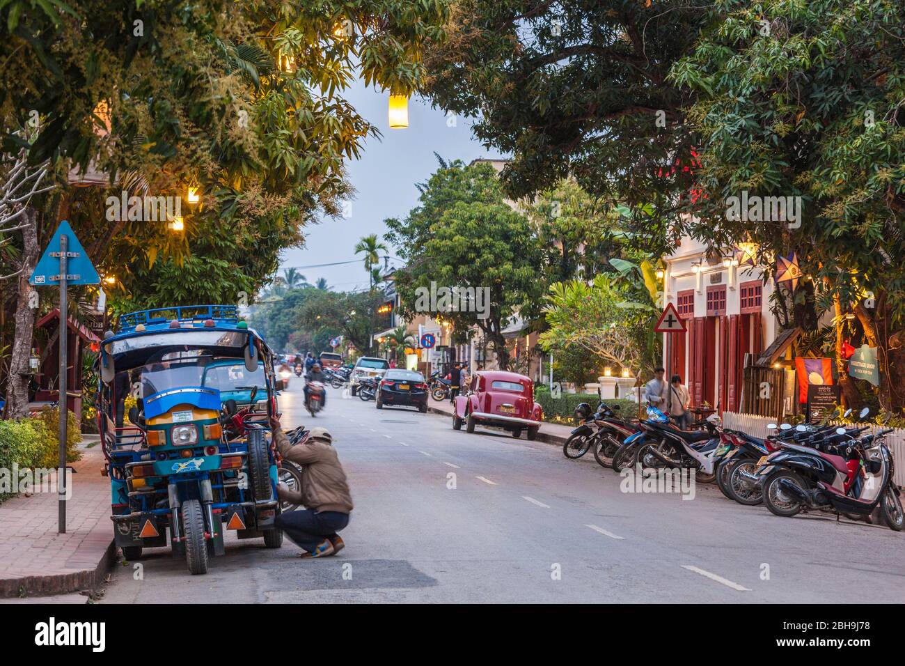 Laos, Luang Prabang, tuk-tuk, moto taxi Foto Stock