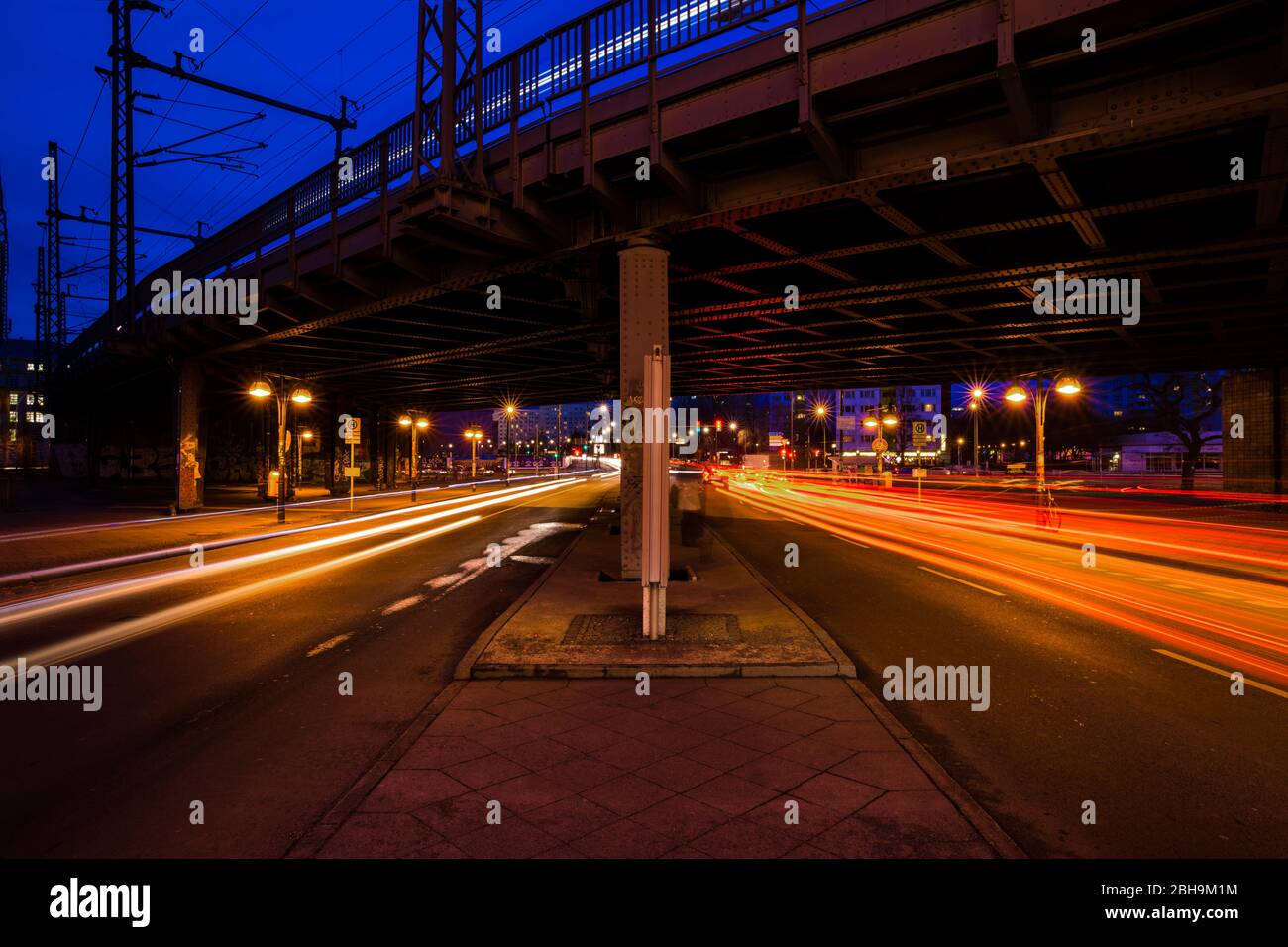 Longexposure Lighttrails a Berlino Foto Stock