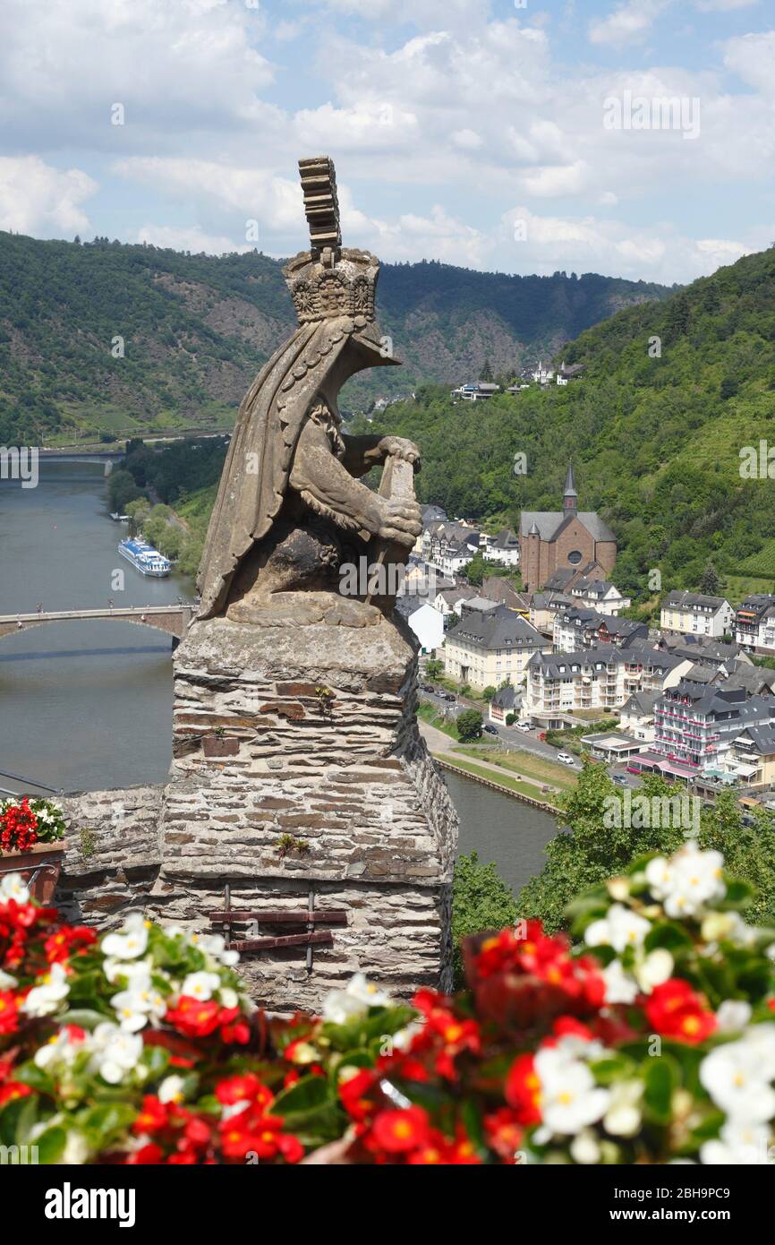 Vista dal Reichsburg sul distretto Cond, Cochem alla Mosella, Mosella, Renania-Palatinato, Germania, Europa Foto Stock