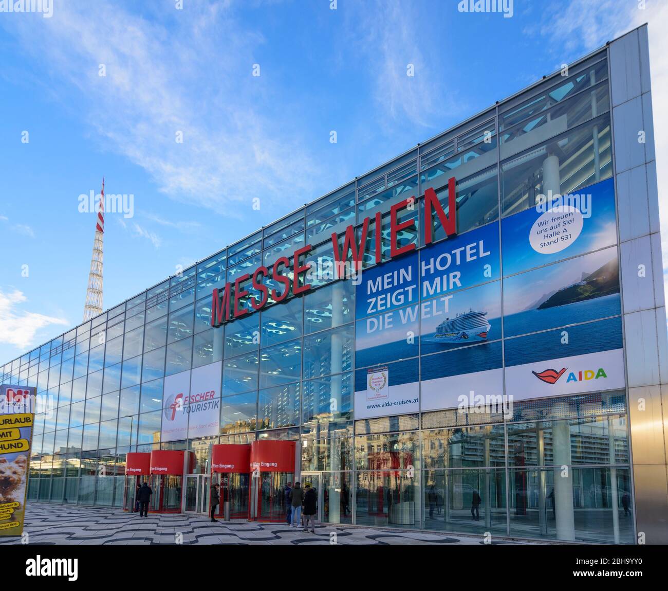 Vienna, Vienna: Fiera Messe Wien, visitatori nel 02. Leopoldstadt, Vienna, Austria Foto Stock