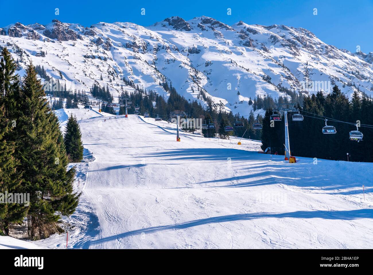 Impianti di risalita, Inverno am Iseler, Oberjoch, Alpi Allgäu, Germania Foto Stock
