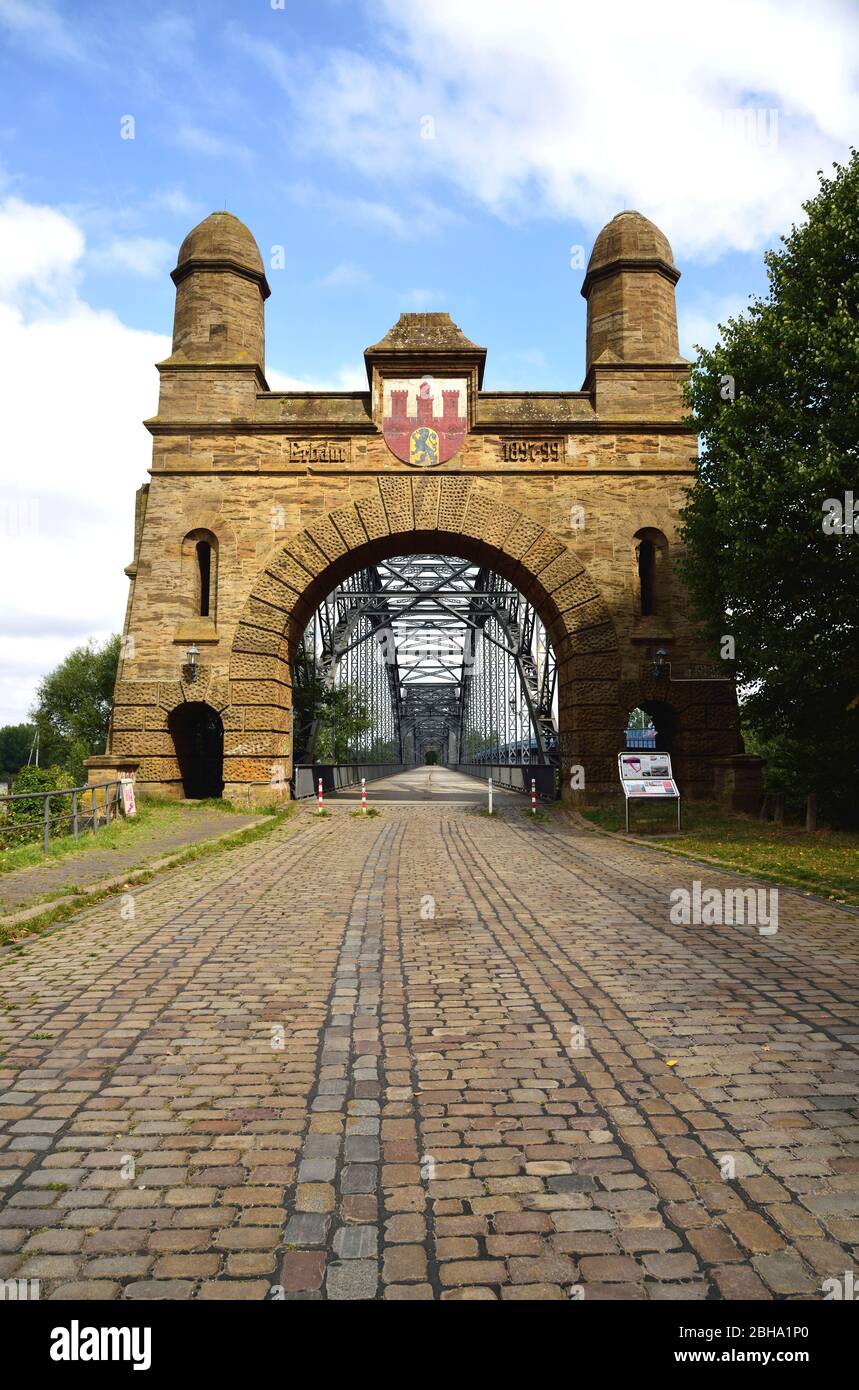 Europa, Germania, Amburgo, Ponte Vecchio dell'Elba di Harburg, portale sud, costruito dal 1897 al 1899, Foto Stock