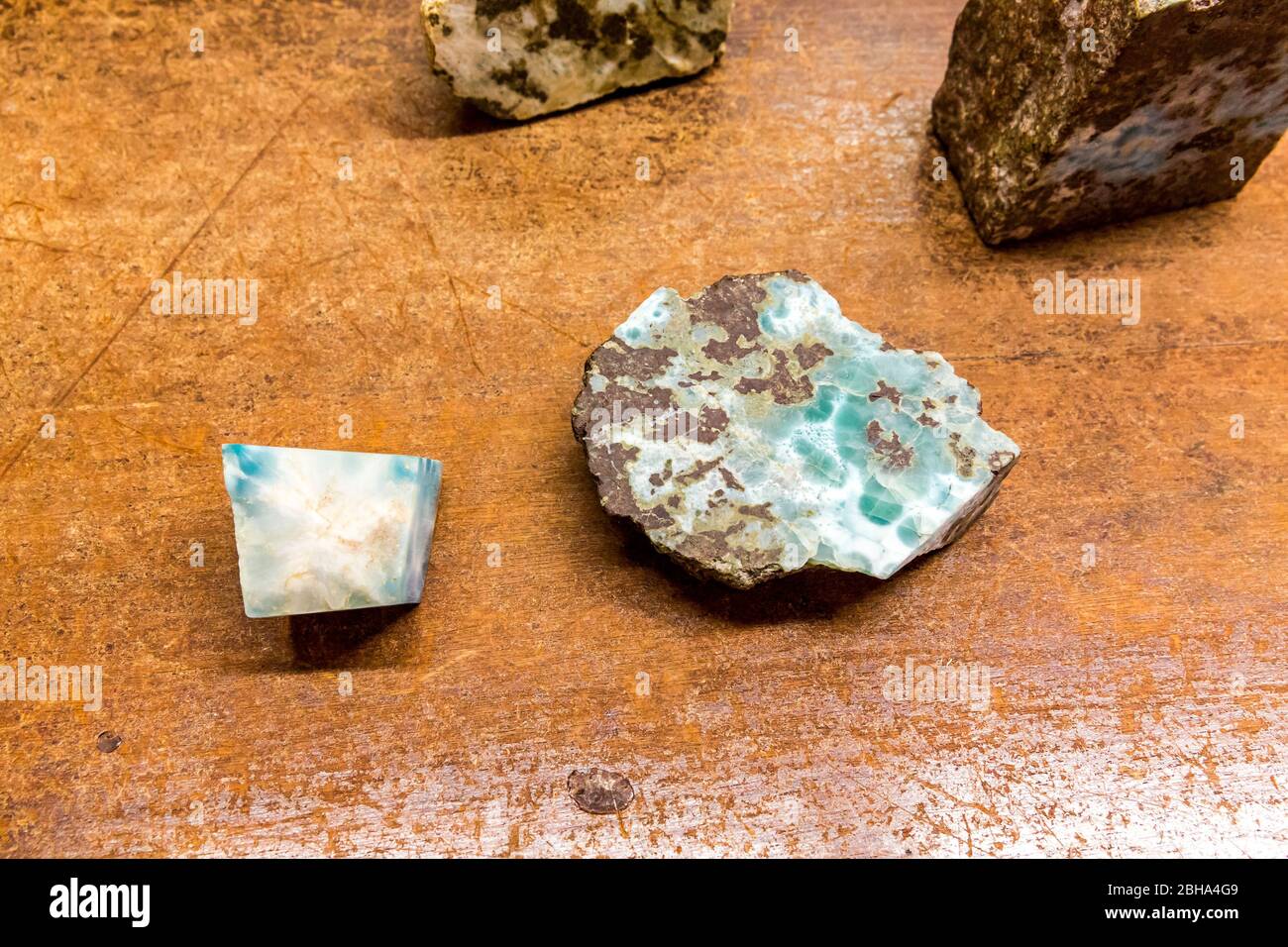 Bernstein und blauer Bernstein (Larimar), Rohsteine, Bernsteinmuseum, Puerto Plata, Dominikanische Republik, Große Antillen, Karibik, Atlantik, Mittel Foto Stock