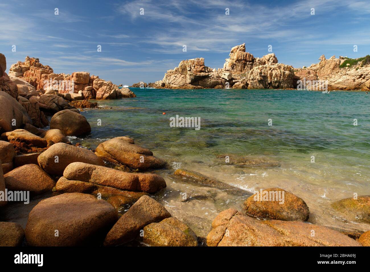 Spiaggia li Cossi, Costa Paradiso, provincia Olbia-Tempio, Mar Mediterraneo, Sardegna, Italia Foto Stock