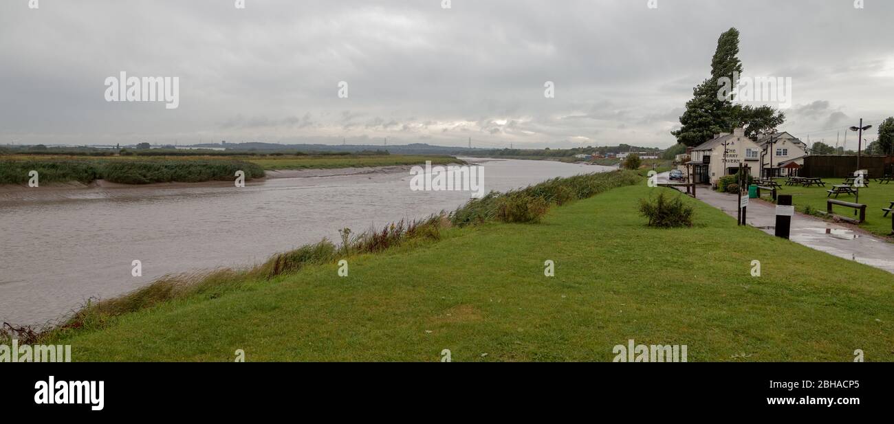 L'estuario del Mersey al Fiddler's Ferry tra Warrington e Widnes, Cheshire Foto Stock