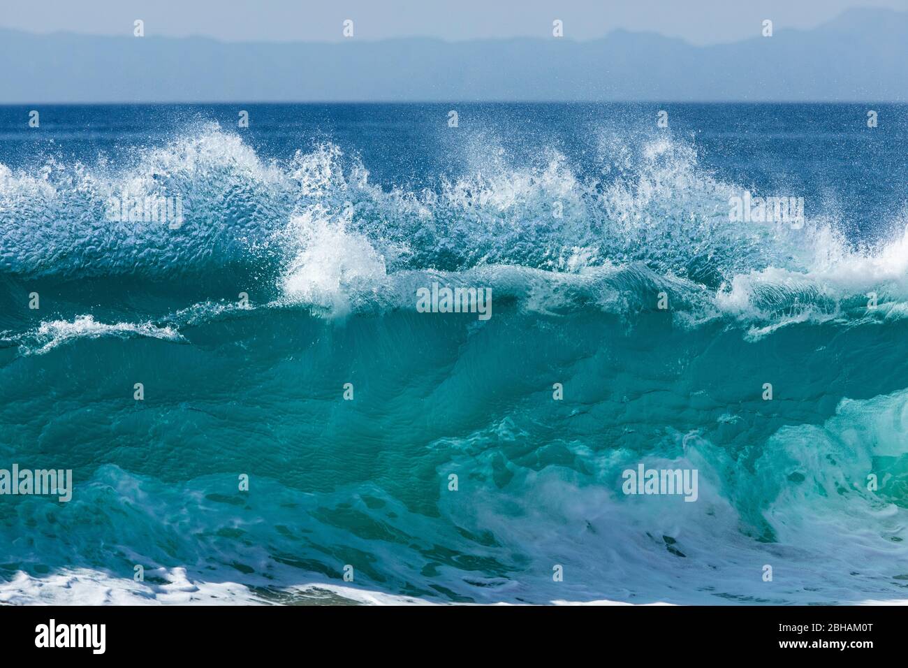 Wave in Sea, Huntington Beach, California, Stati Uniti Foto Stock