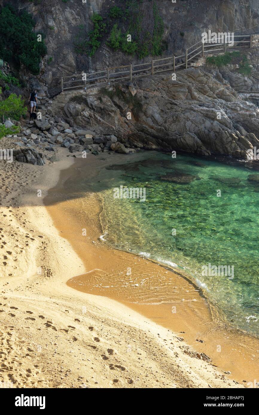 Europa, Spagna, Catalogna, Costa Brava, baia di Cala del Pler vicino a Palamós sulla Costa Brava Foto Stock