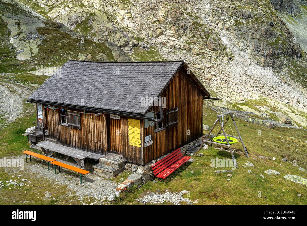 Europa, Austria, Tirolo, Alpi Ötztal, Umhausen, vista sulla sala invernale dell'Erlanger Hütte Foto Stock