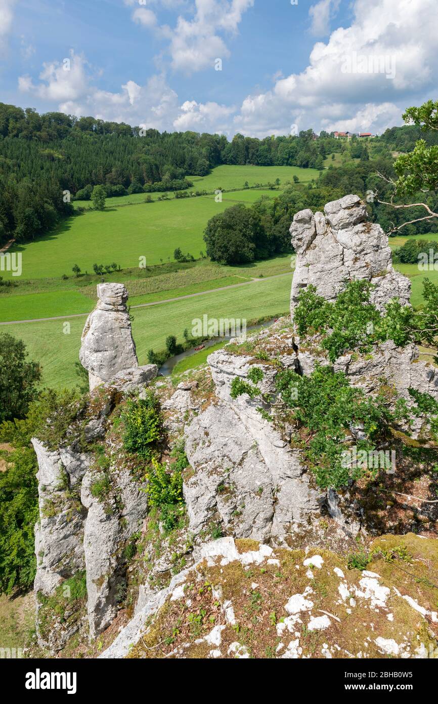 Germania, Baden-Württemberg, Münsingen - Gundelfingen, Spitziger Stein, Lautertal, Alb Svevo Foto Stock