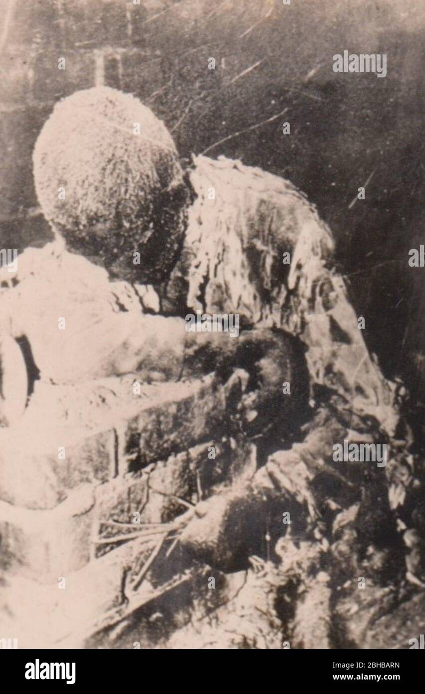 Gardelegen Massacre - una vittima bruciata Alive Foto Stock