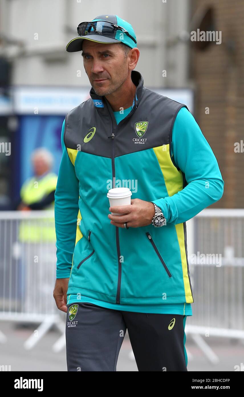 L'allenatore australiano Justin Langer arriva al 1° Central County Ground di Hove in vista del One Day Tour Match tra Sussex e Australia. Giugno 07 2018 Foto Stock