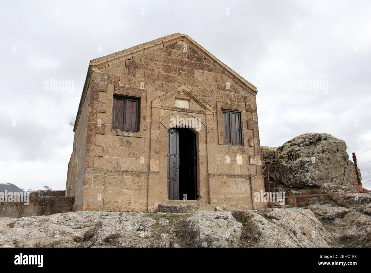 Alta Chiesa, situata in Turchia`s provincia di Aksaray. La chiesa sulla roccia fu costruita in epoca bizantina. Foto Stock