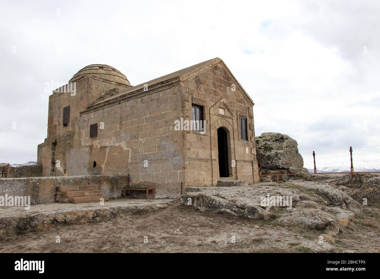 Alta Chiesa, situata in Turchia`s provincia di Aksaray. La chiesa sulla roccia fu costruita in epoca bizantina. Foto Stock