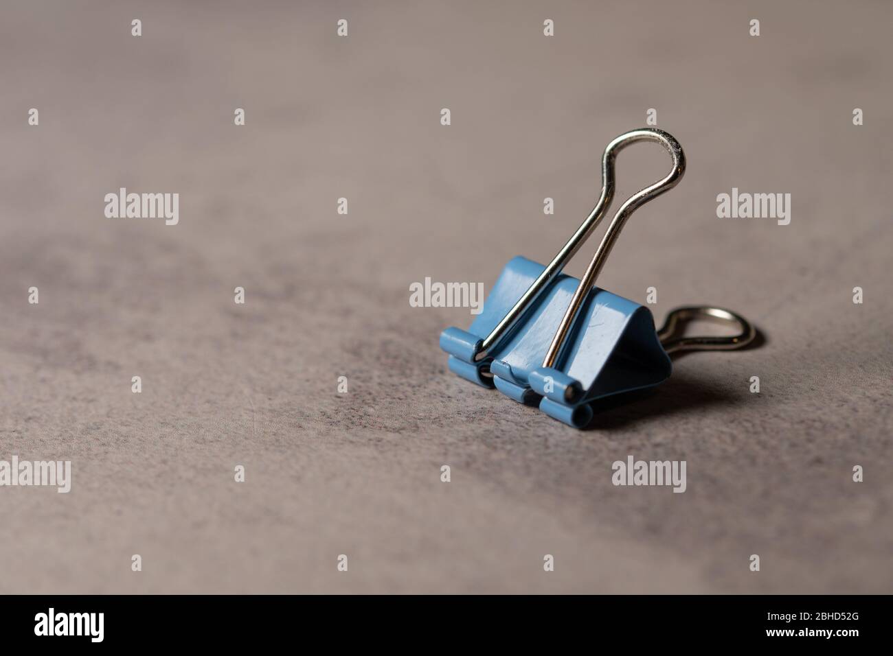 clip di carta blu Foto Stock