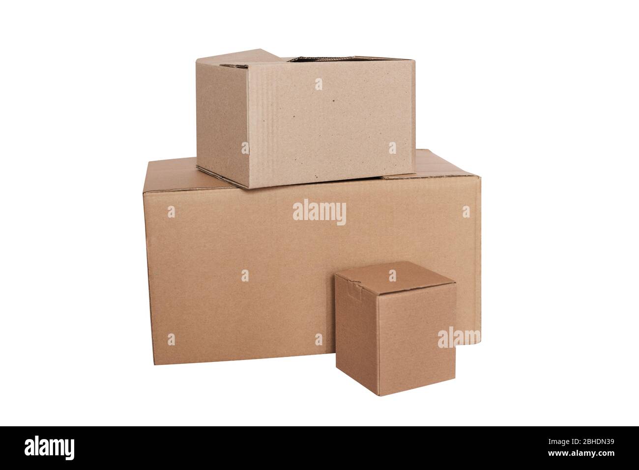 scatola di cartone isolata su sfondo bianco. Tre eco box per la consegna o la donazione Foto Stock