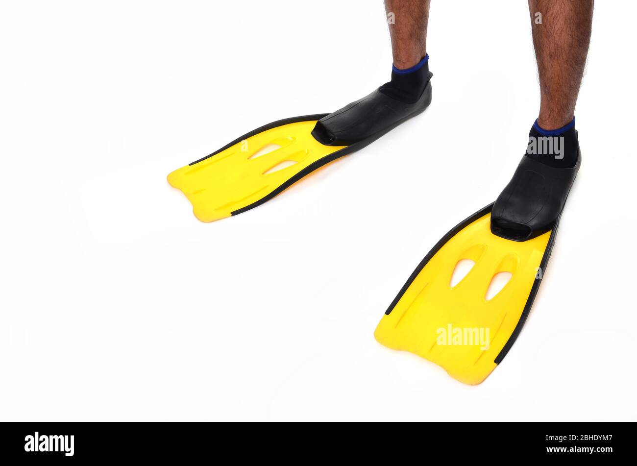 Pinne gialle e nere su sfondo bianco. Foto Stock