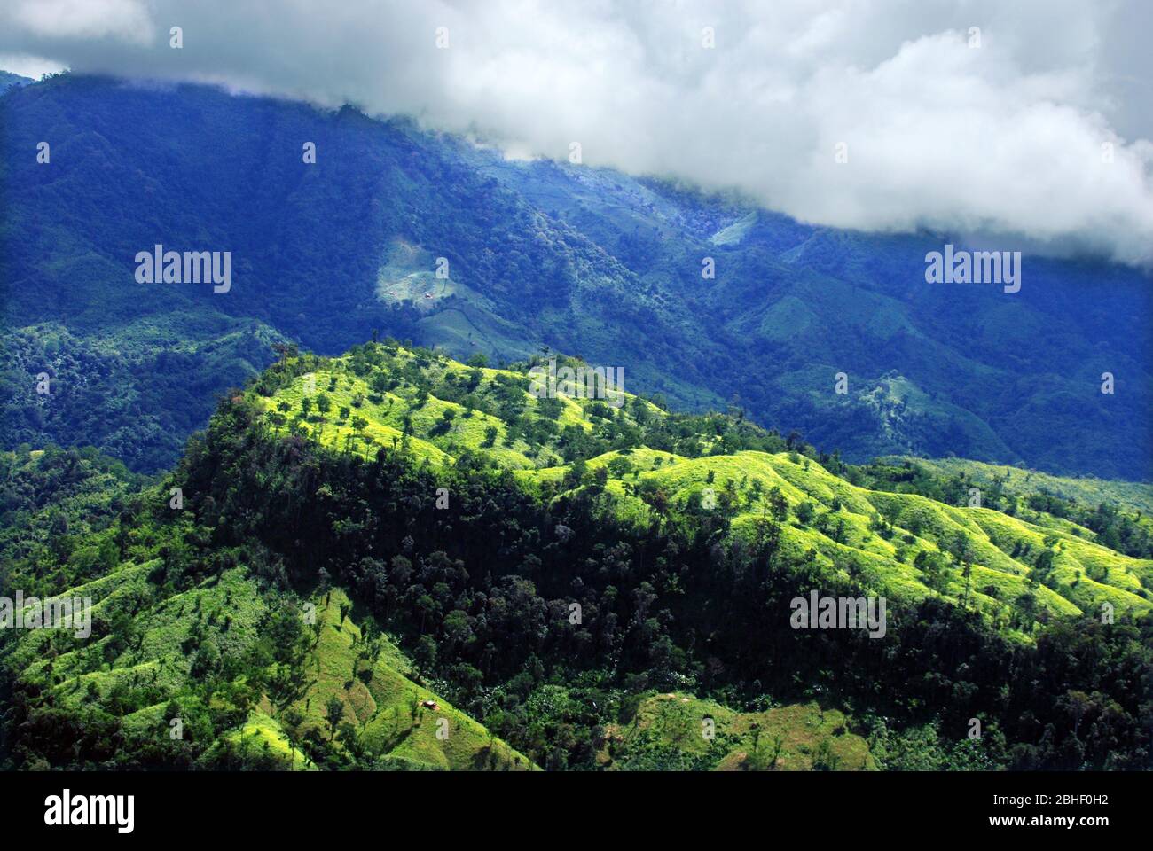 Foto di stock - Nuvoloso sfondo naturale Paesaggio, Bandarban. Foto Stock